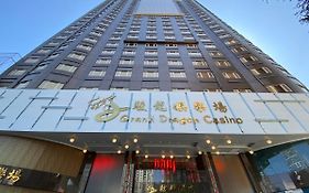 Grand Dragon Hotel